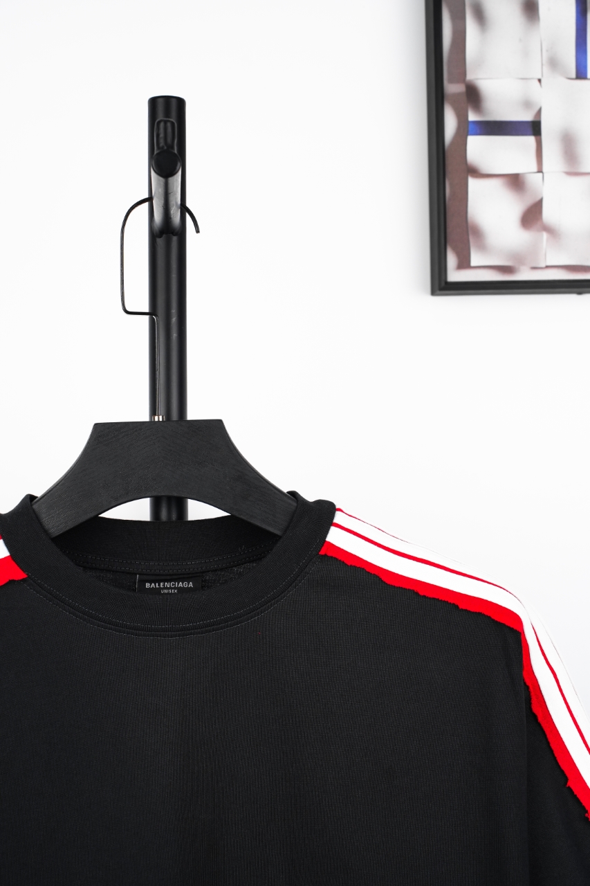 Balanciag@ Unity Sports Icon T-Shirt Oversized in faded black and white Tee