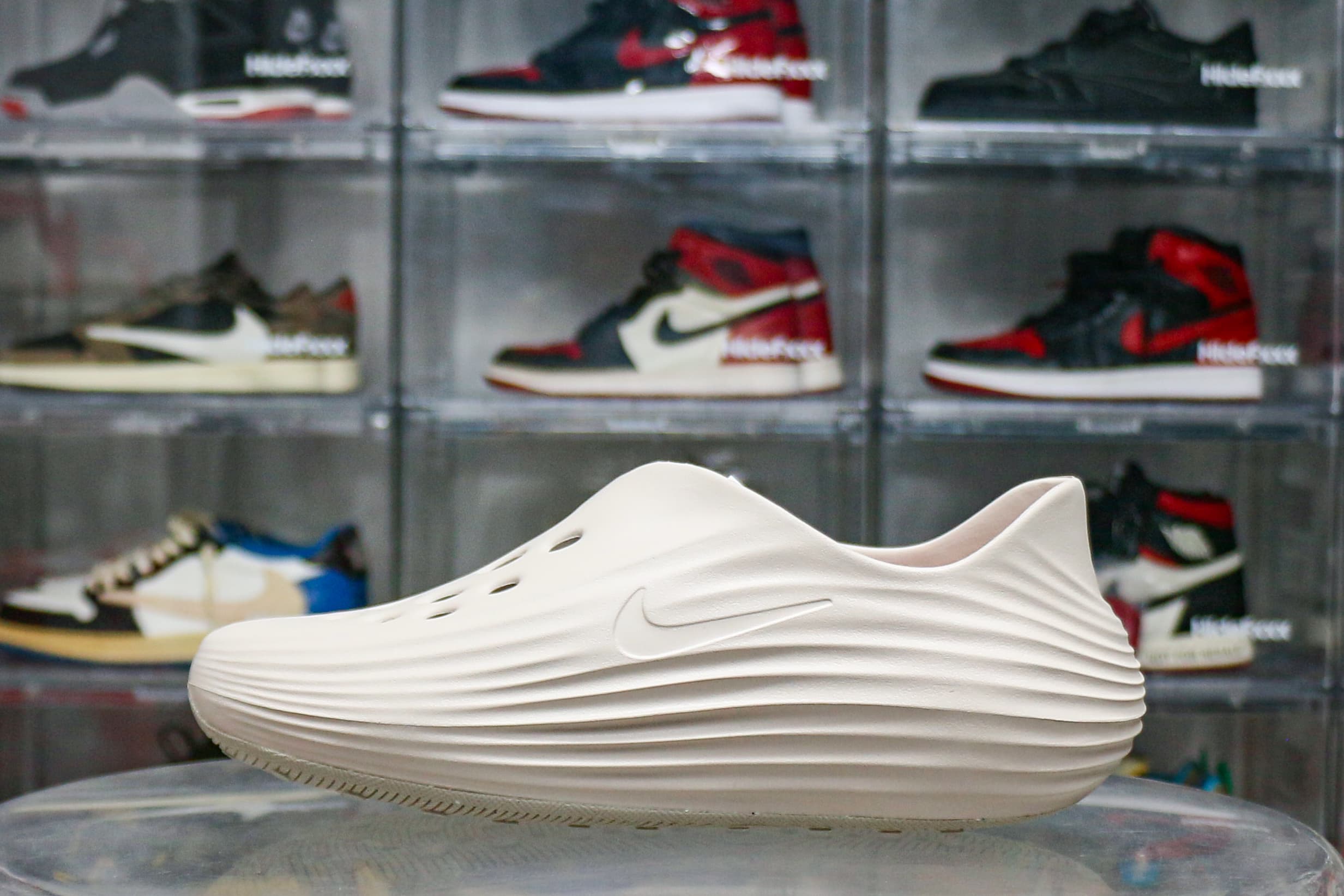 Nike ReactX Rejuven8 Light Orewood Brown