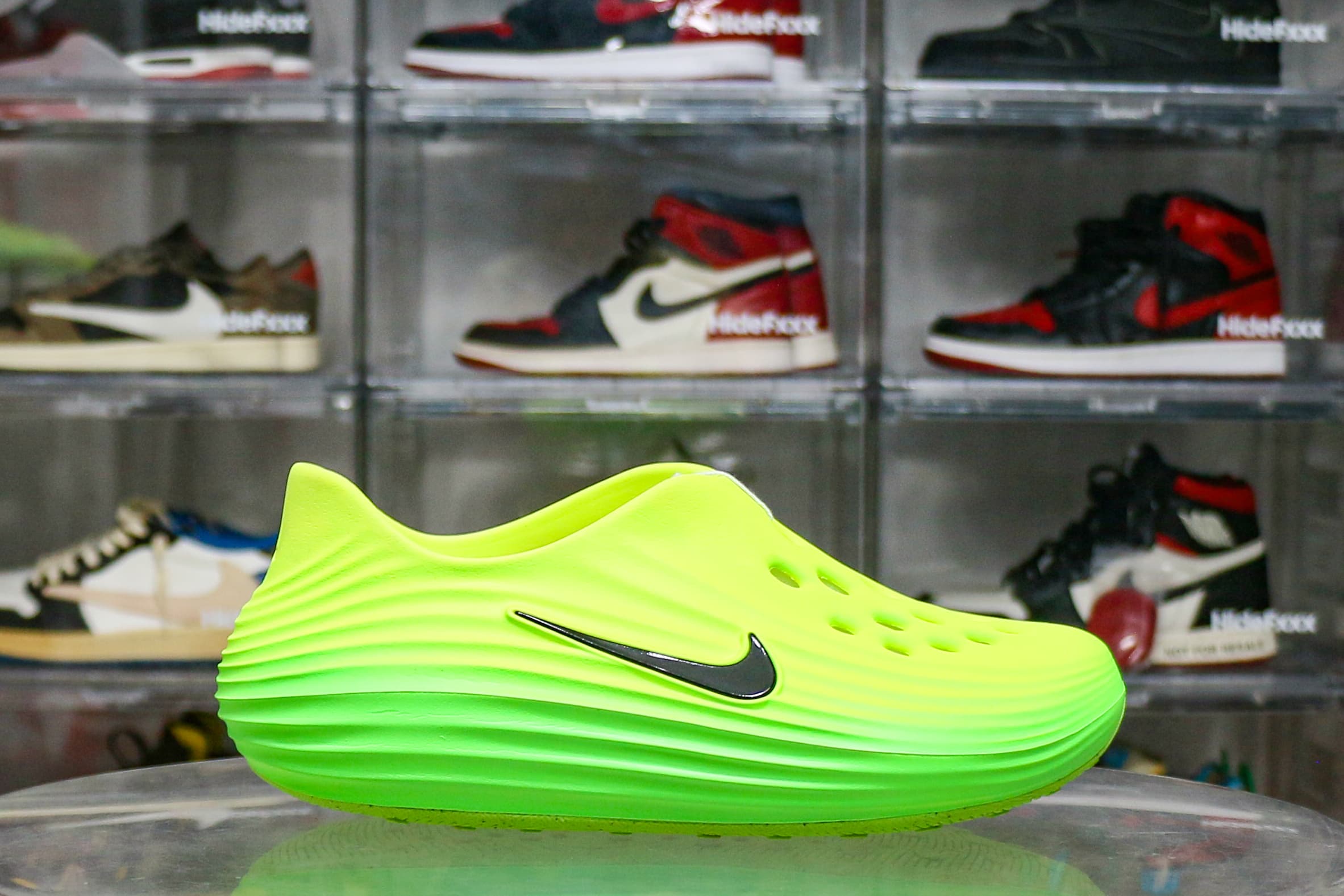 Nike ReactX Rejuven8 Green Strike