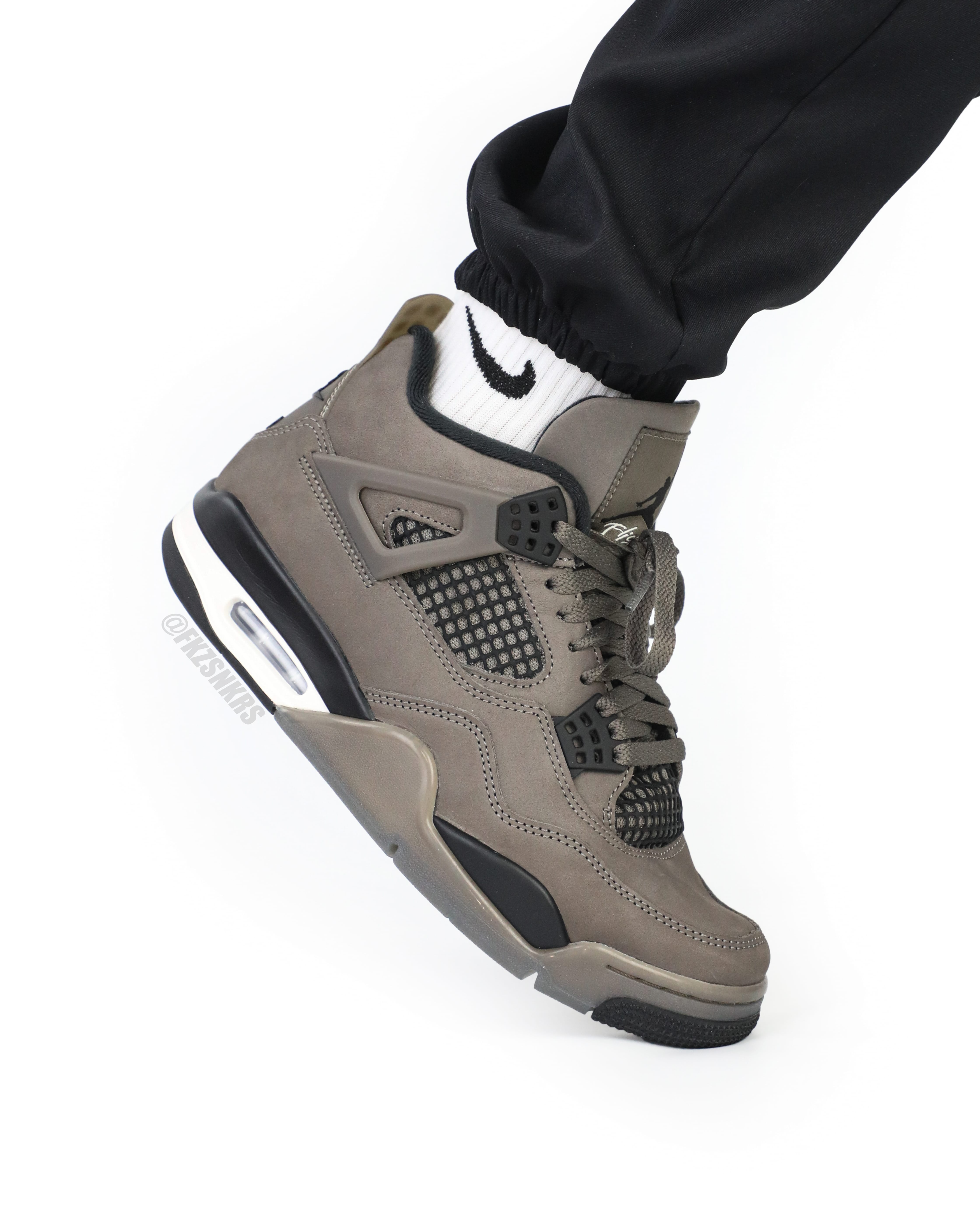 Jordan 4 Retro Cave Stone 2025 (LN5 A1 Batch)