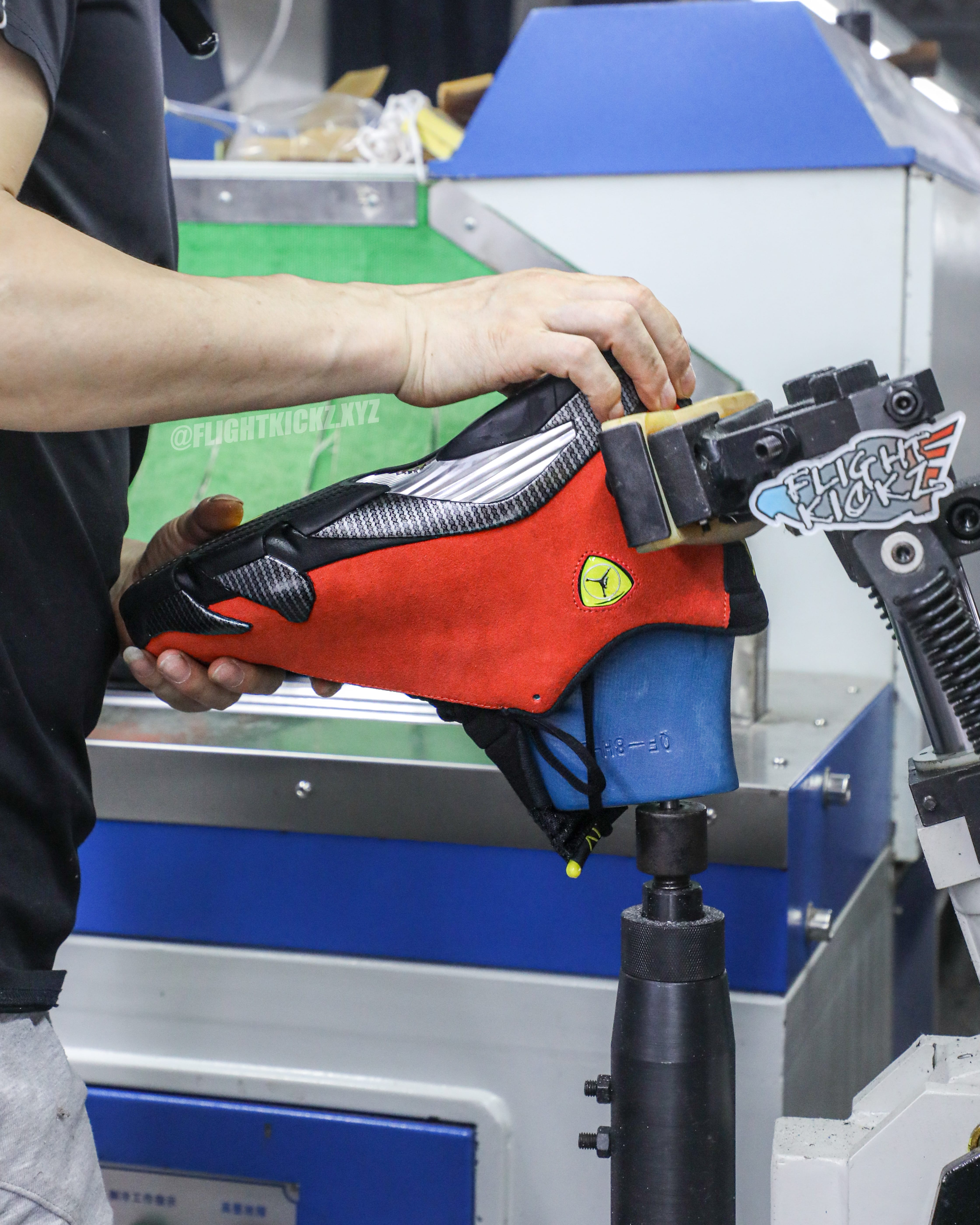 Air Jordan 14 Retro Ferrari 2025 (Ln5 A1)