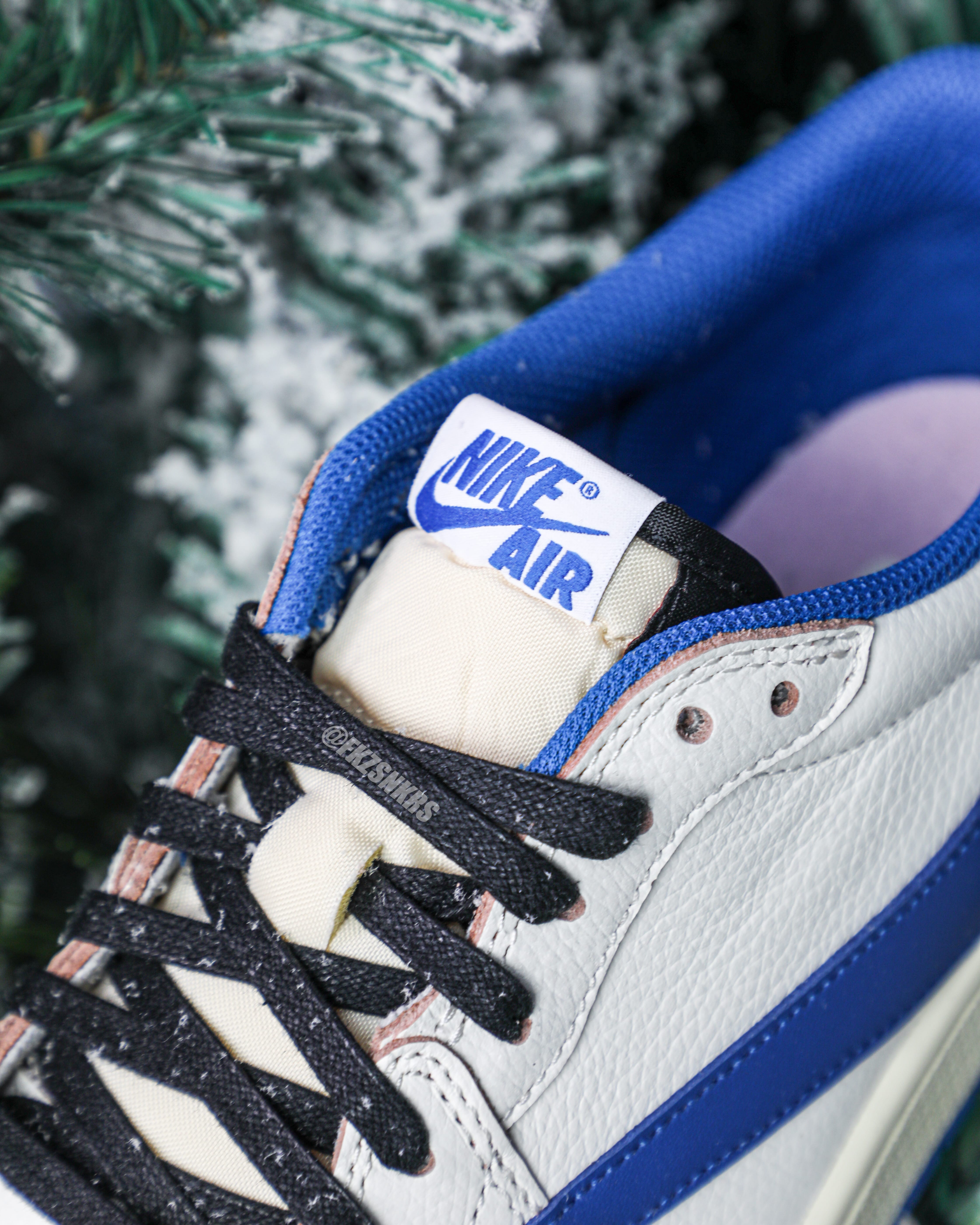 Travis Scott x Fragment x Air Jordan 1 Low OG (Ln5 A1)