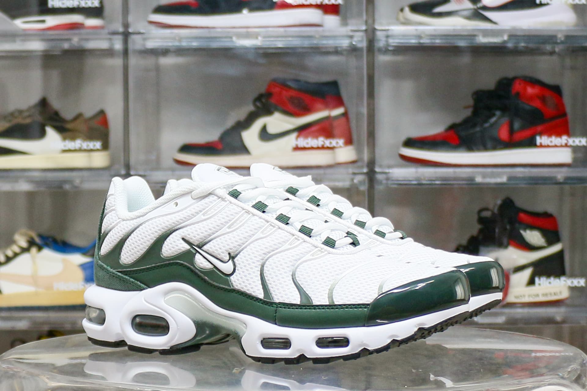 Nike Air Max Plus Premium ‘White/Vintage Green’